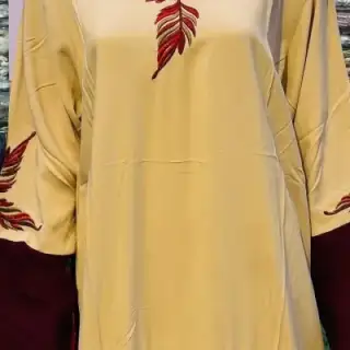 عباءة نسائية