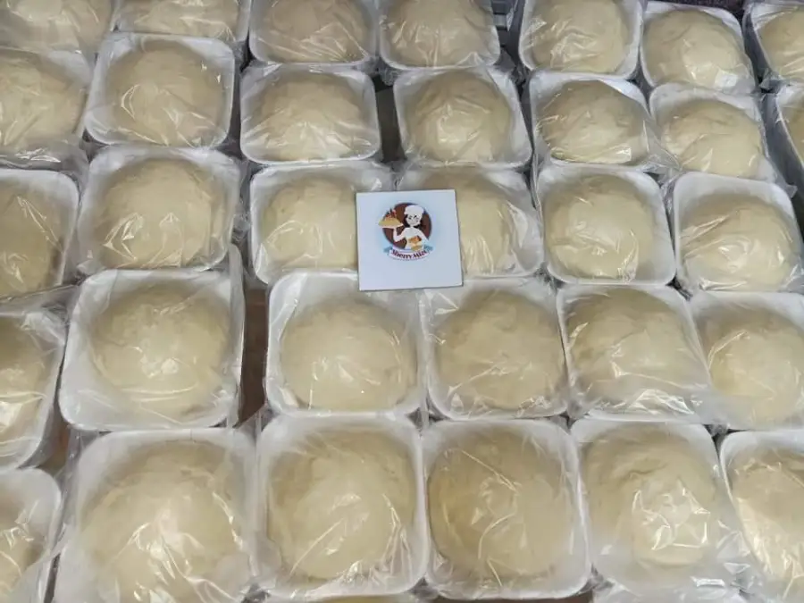 8. عجينة بيتزا معجون بالبن