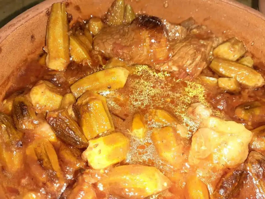 5. طاجن باميه بلحمه وسط