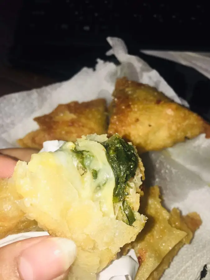 45. سمبوسك سبانخ وميكس جبن نص ك