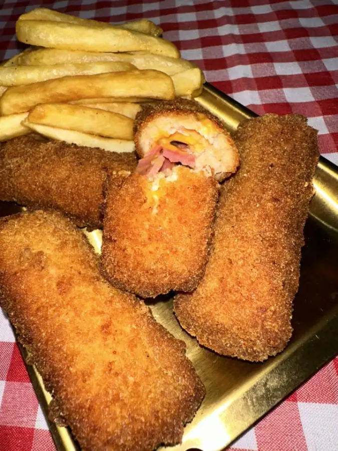 24. كوردن بلو بيف وشيدر 600جرام