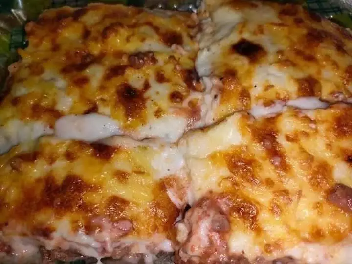 83. صنية مكرونة بشاميل لحم بلدي وسط