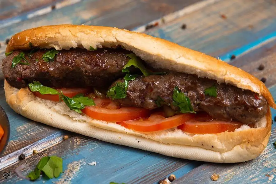 1. ساندوتش كفتة فينو